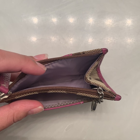 Coach Keychain Wallet - Picture 5 of 5